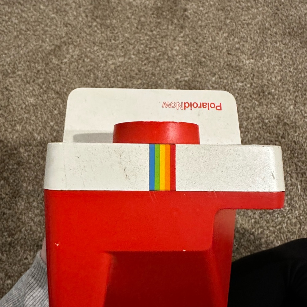 Polaroid Now Vibrant Red Instant Camera - Picture 16 of 16